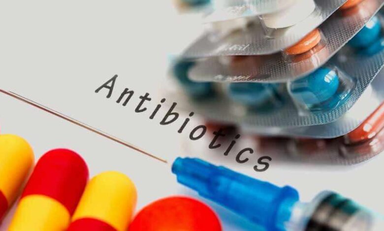 عوارض آنتی بیوتیک ها