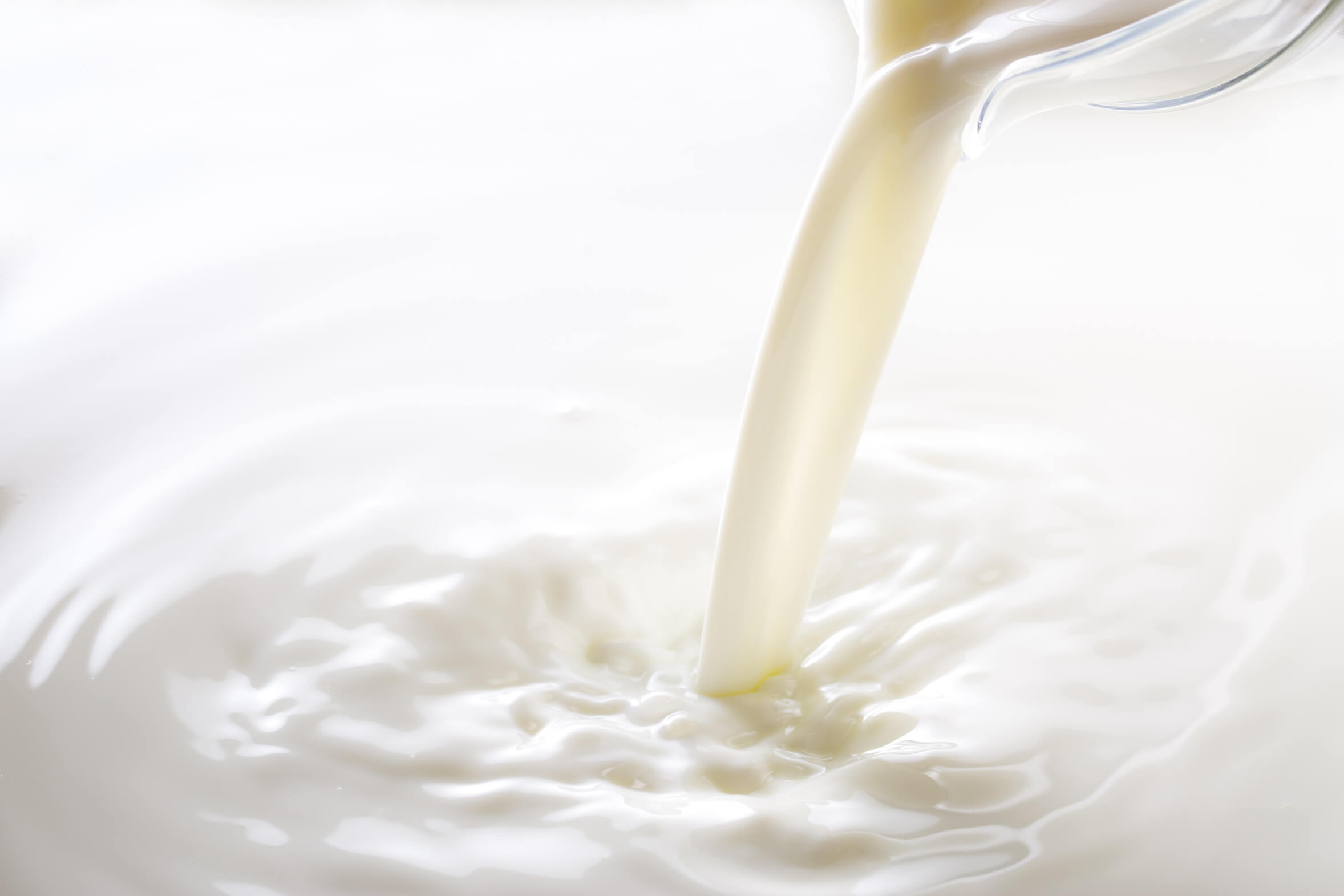 مضرات مصرف زیاد شیر ، بهترین شیر ، مضرات شیر